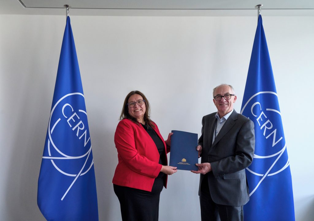 Notificación de la membresía asociada de Chile al CERN