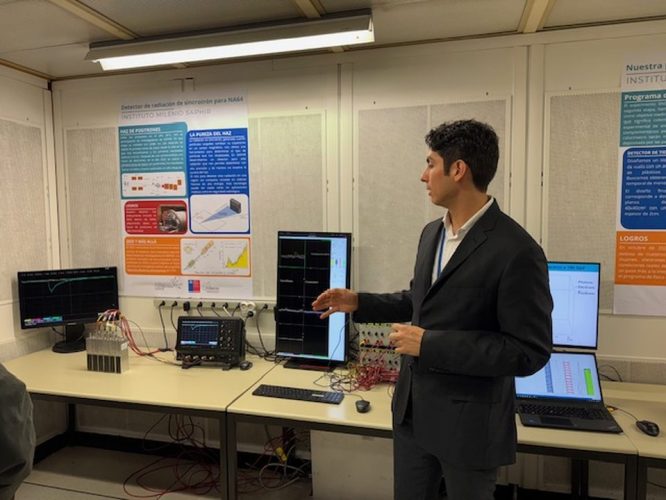 Presentación de trabajo experimental en laboratorio del CERN.