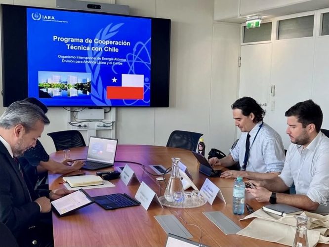 Reunión de trabajo sobre el Programa de Cooperación Técnica de Chile con el OIEA.